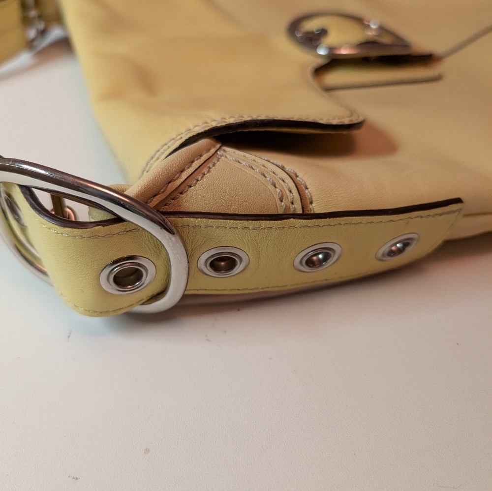 Vintage Coach Yellow Leather Bleecker Crossbody Shoulder Bag F13355 - Picture 5 of 14